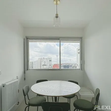 Flexliving - - Mouchez Nyaraló *